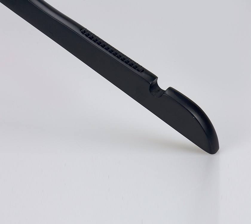 Luxury beechwood top hangers with anti-slip notches