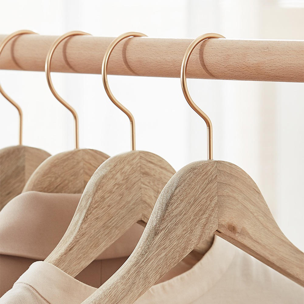 Top Quality Camphor Wooden Hanger with Trouser bar Anti-slip Notches