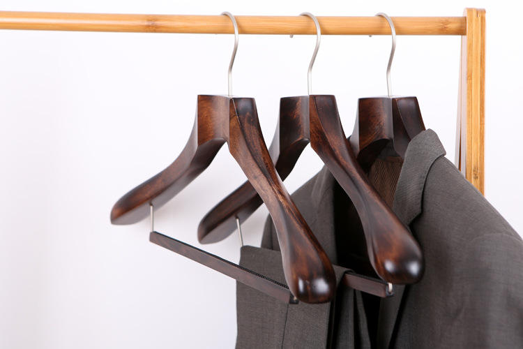 Eco-friendly Lotus Wood Hanger For Coat Suit