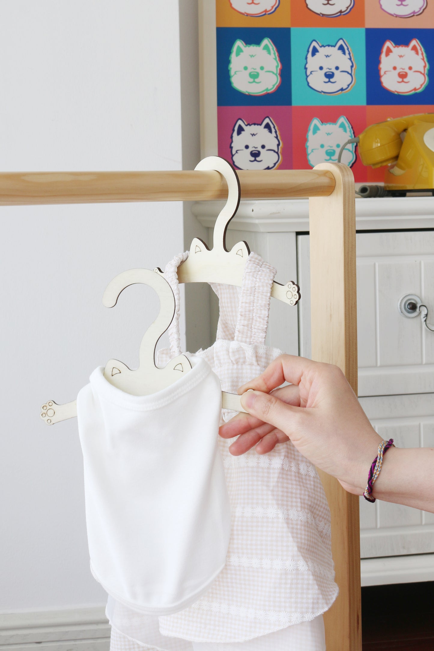 布のための注文の高級ブランドの木製のスーツのハンガーの木