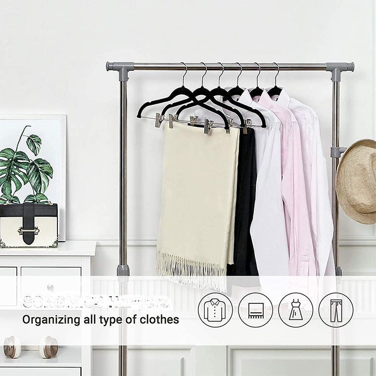 Wholesale Magic Strong Velvet Clothes Hanger With Clips