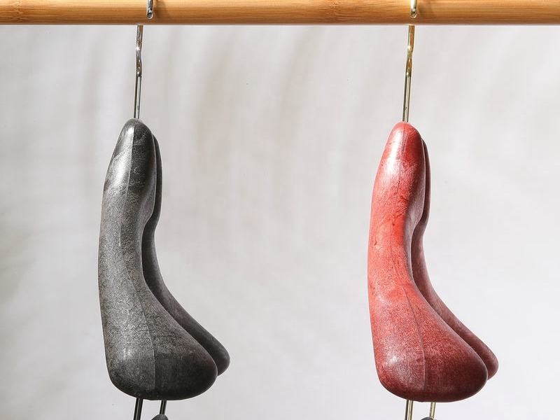 Quality Plastic Hanger With Custom Logo Velvet Pant Bar
