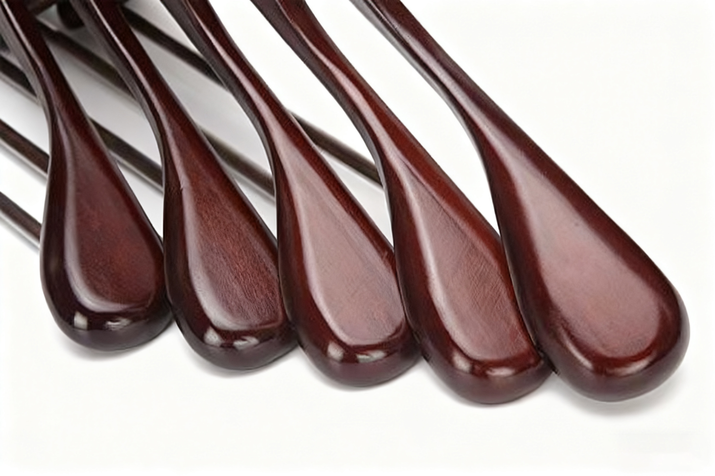 Luxury Ultra Wide Shoulder Wooden Hanger With Swivel Hook