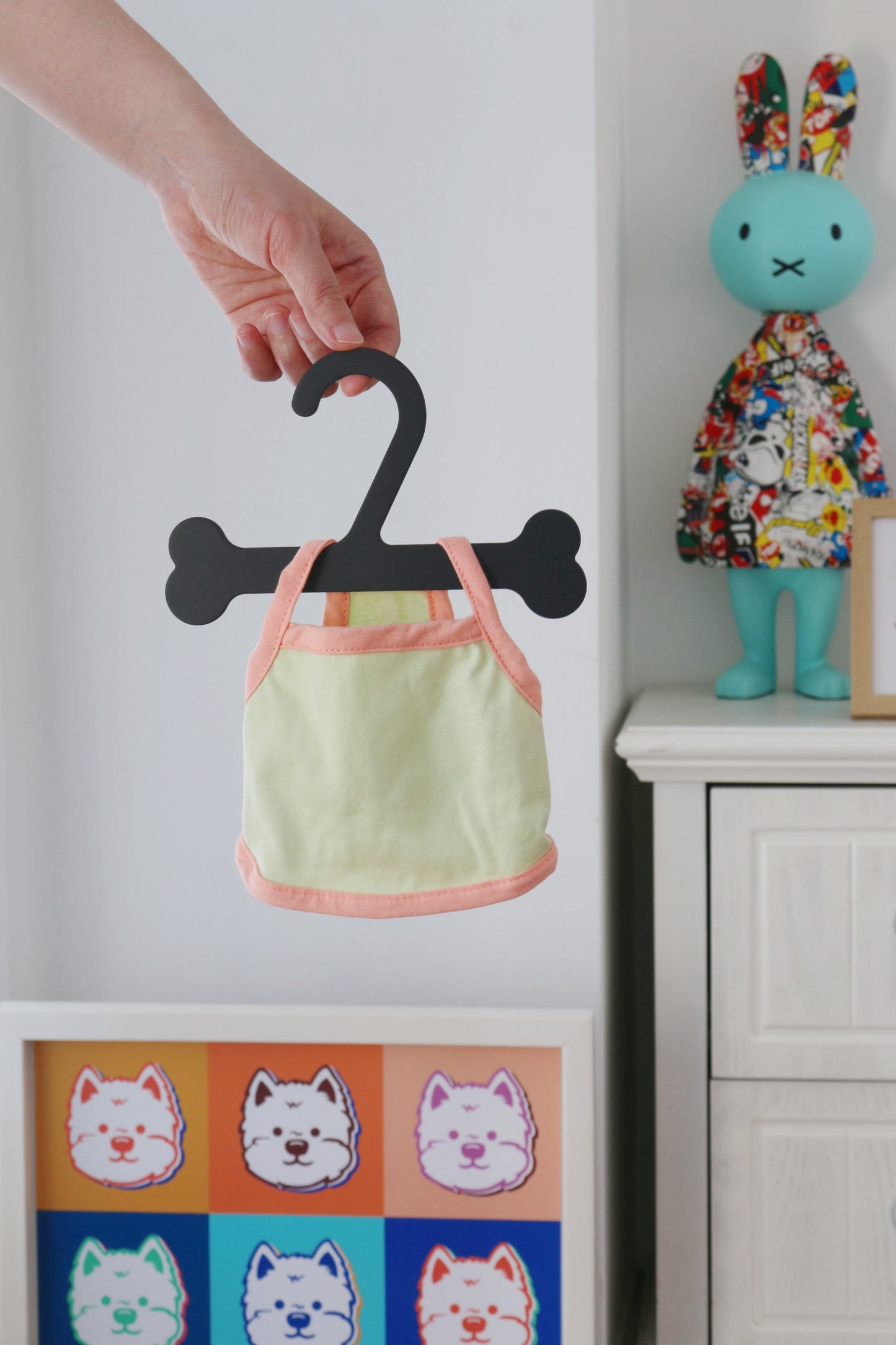 Black Color OEM Lovely Wooden Hangers for Dog's Cloths